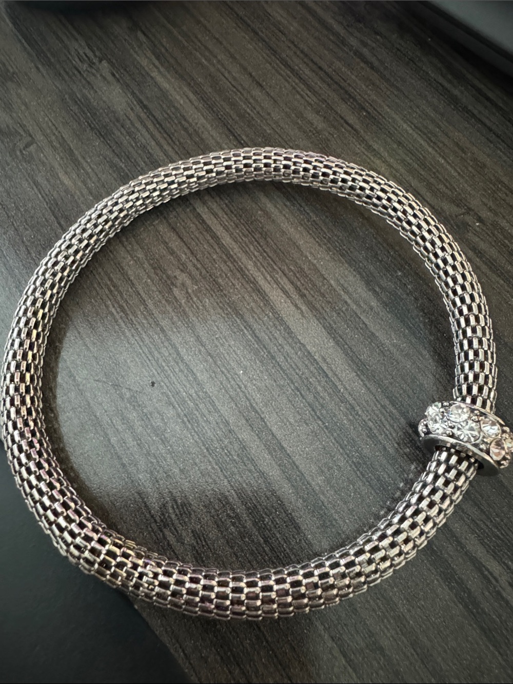 Sparkling Mesh Silver Bracelet with Crystal Accent